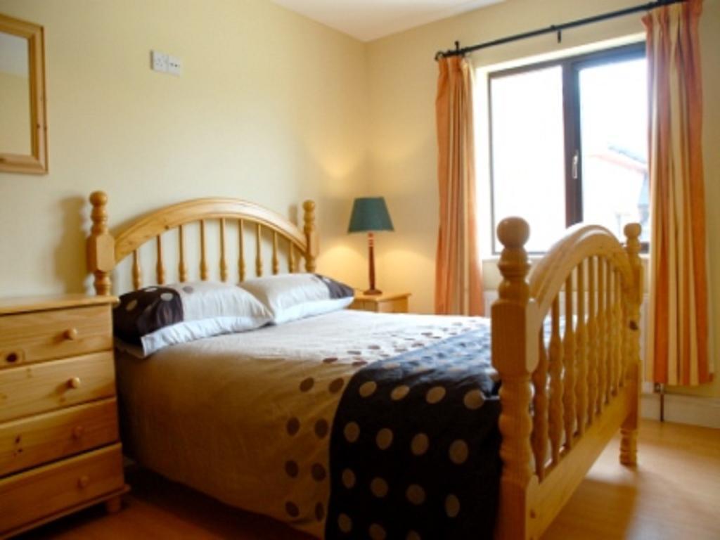 Tralee Bay Holiday Village Castlegregory Room photo